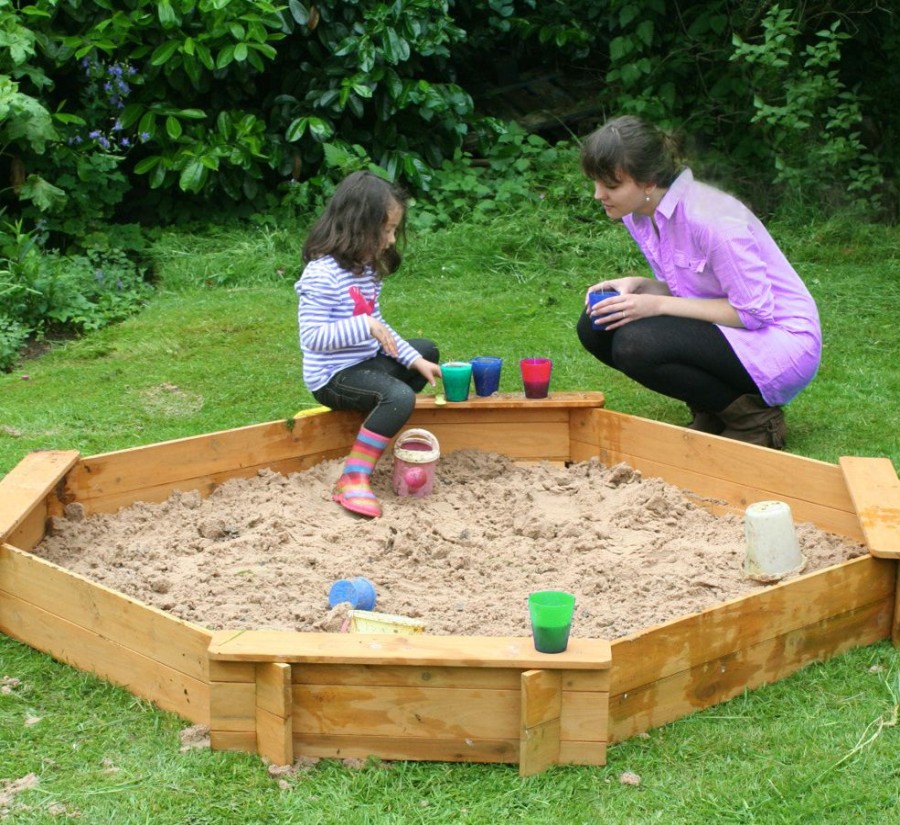 Playtime littlehelper Sand & Water Table | Extra Large Heavy Duty Pre-Treated Wooden Sandpit With Seats & Rain Cover | 1.8M Diameter | 18M+